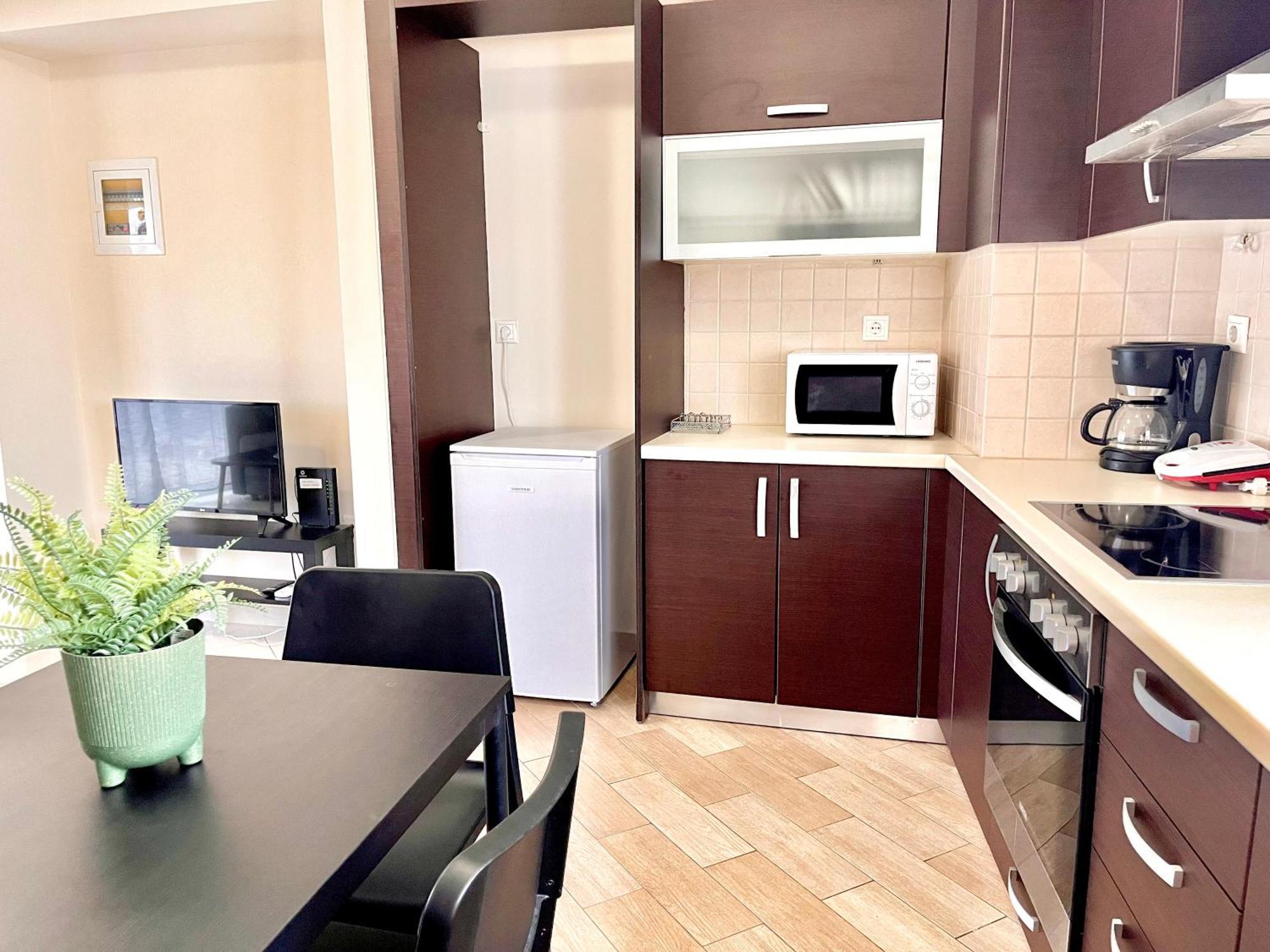 Elvita Apartments 2 Athena Bagian luar foto